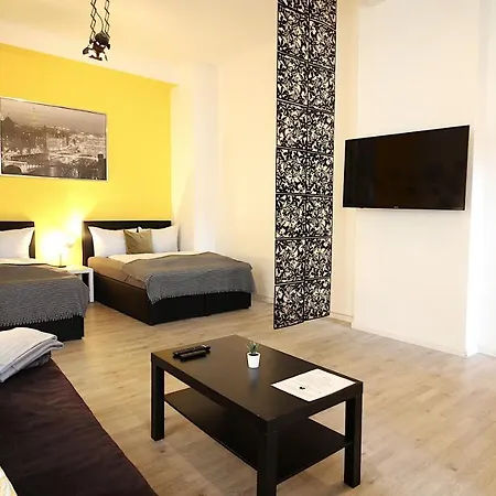 Apartmán Lichtdurchflutetes Altbaustudio - Zentrum 600m