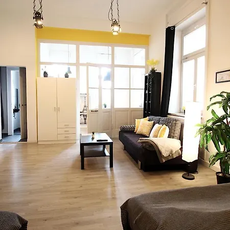 Lichtdurchflutetes Altbaustudio - Zentrum 600m Apartmán Würzburg