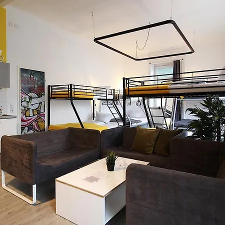Apartmán Lichtdurchflutetes Altbaustudio - Zentrum 600m