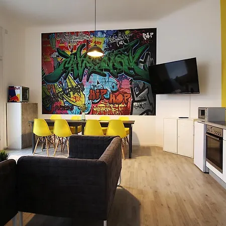 Apartmán Lichtdurchflutetes Altbaustudio - Zentrum 600m